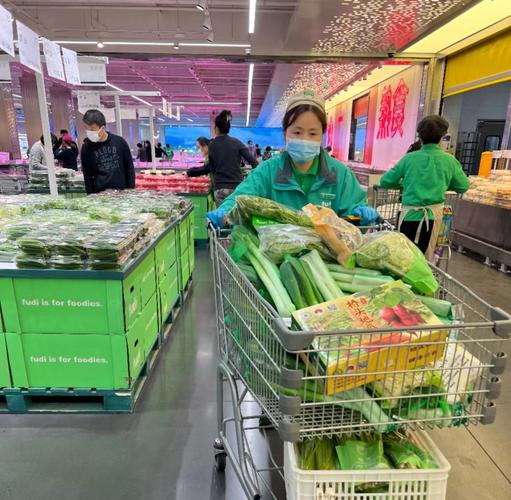 线上订单激增，北京仓储式超市多方举措保障供应